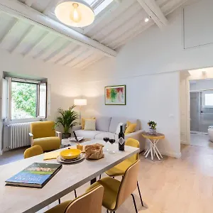 Living Walls Apartamento
